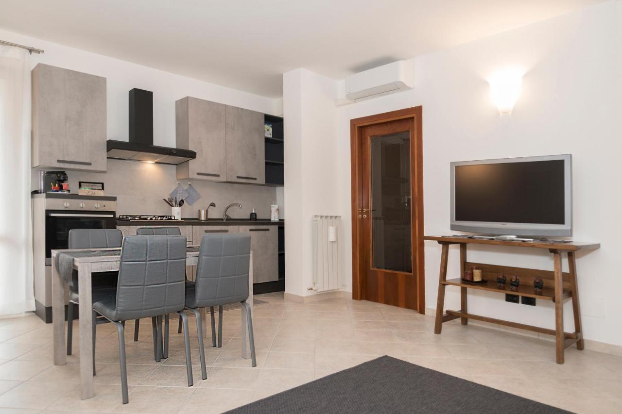 Villa Alida Casa Vacanze Φολίνιο Εξωτερικό φωτογραφία