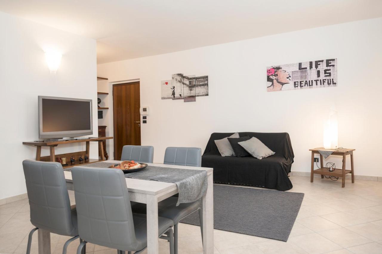 Villa Alida Casa Vacanze Φολίνιο Εξωτερικό φωτογραφία