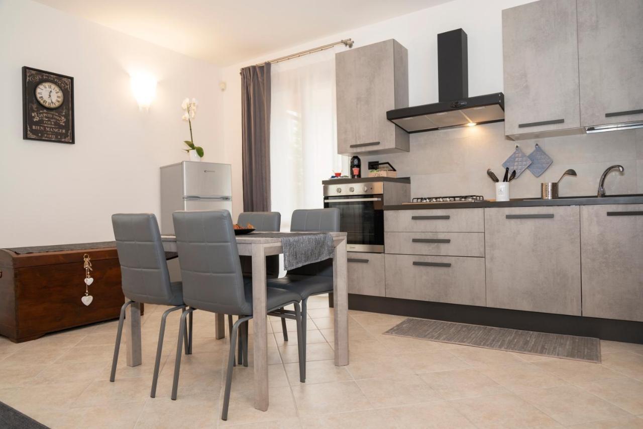Villa Alida Casa Vacanze Φολίνιο Εξωτερικό φωτογραφία
